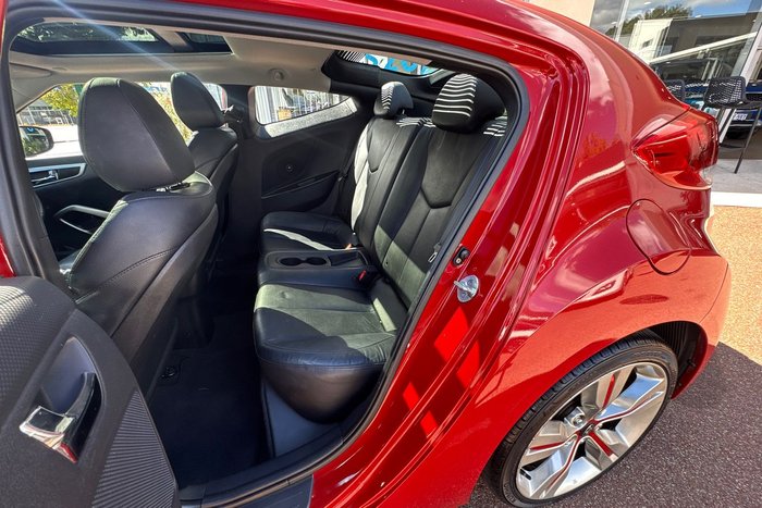 2012 Hyundai Veloster +