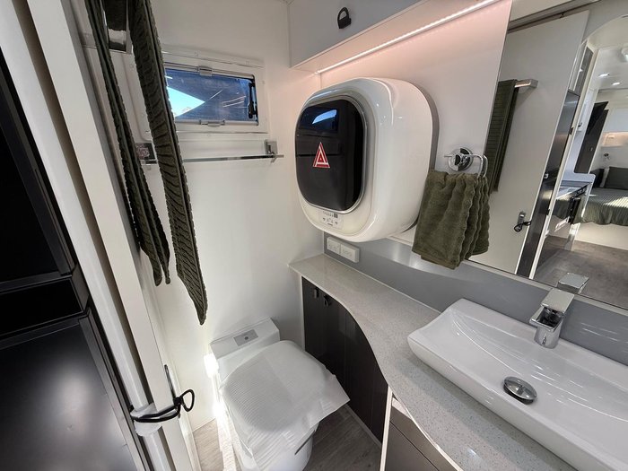 2019 New Age Caravans Big Red