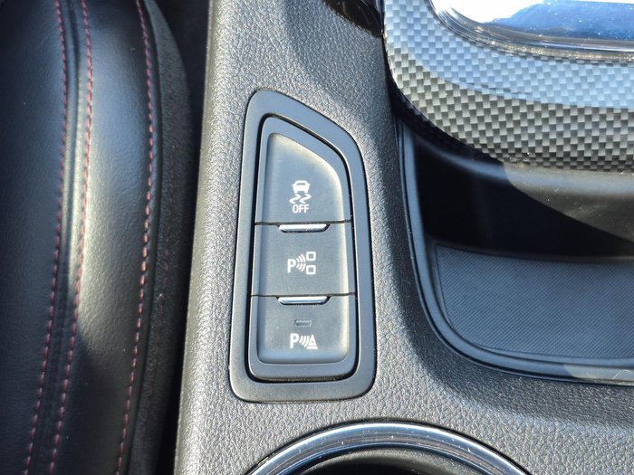 2016 Holden Commodore SV6 Black