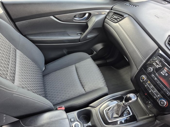 2020 Nissan X-TRAIL ST