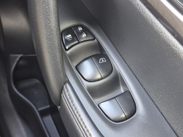 2020 Nissan X-TRAIL ST