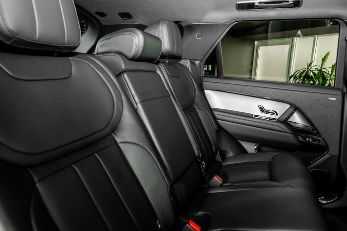 2025 Land Rover Range Rover Sport D350 Dynamic HSE