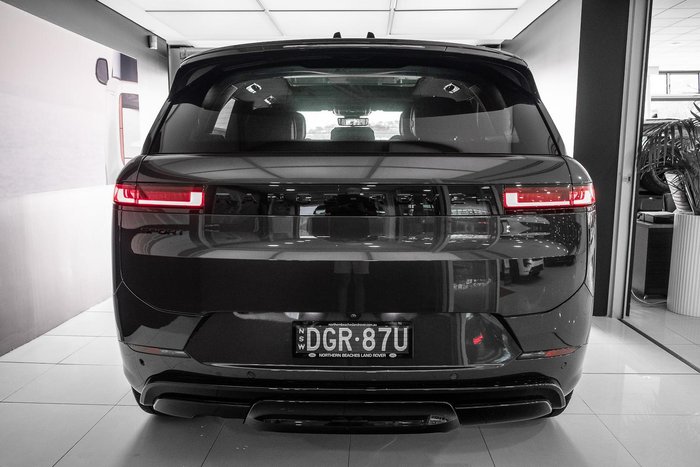 2025 Land Rover Range Rover Sport D350 Dynamic HSE