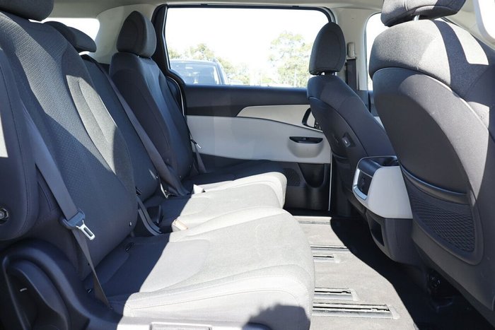 2022 Kia Carnival S