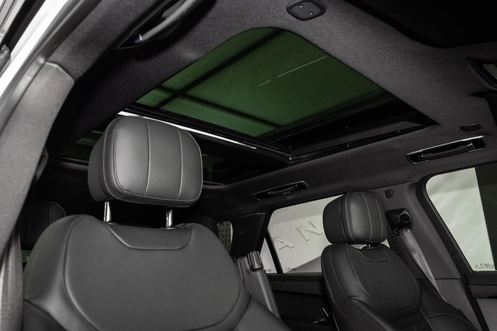 2025 Land Rover Range Rover Sport D250 Dynamic SE