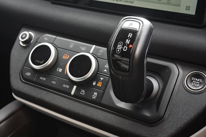 2023 Land Rover Defender 110 P400 S