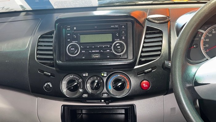 2013 Mitsubishi Triton GLX