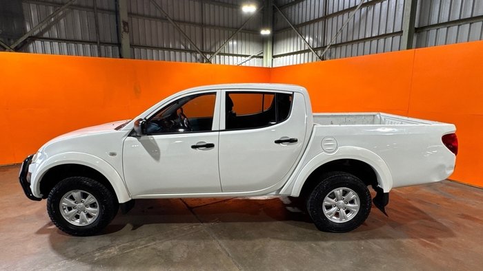 2013 Mitsubishi Triton GLX