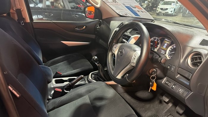 2016 Nissan Navara ST