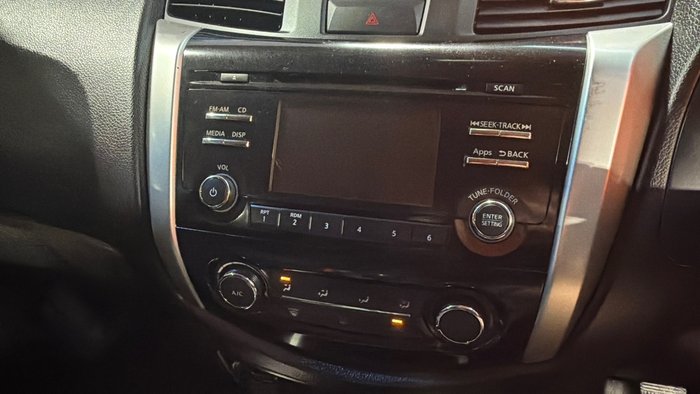 2016 Nissan Navara ST