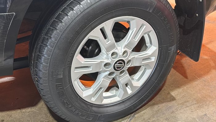 2016 Nissan Navara ST