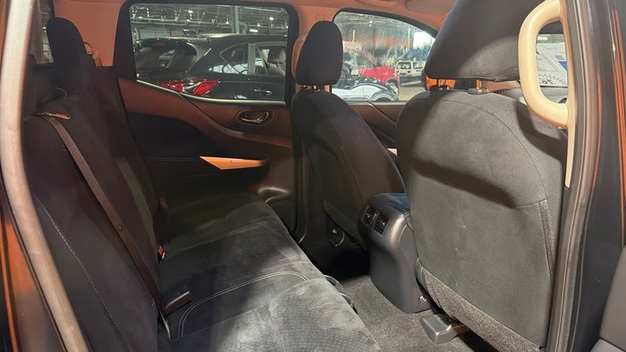 2016 Nissan Navara ST