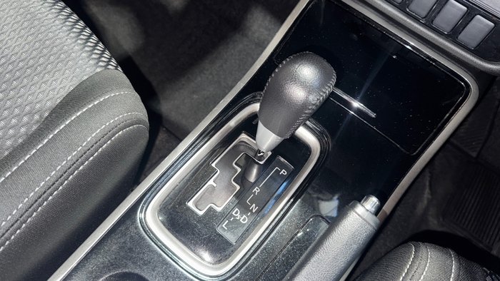 2017 Mitsubishi Outlander LS Safety Pack