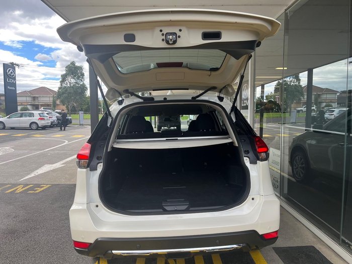 2022 Nissan X-TRAIL ST