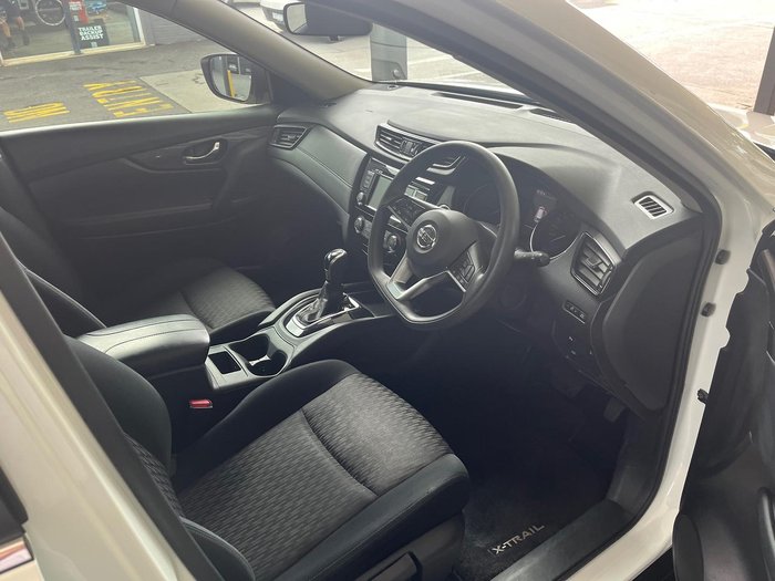 2022 Nissan X-TRAIL ST
