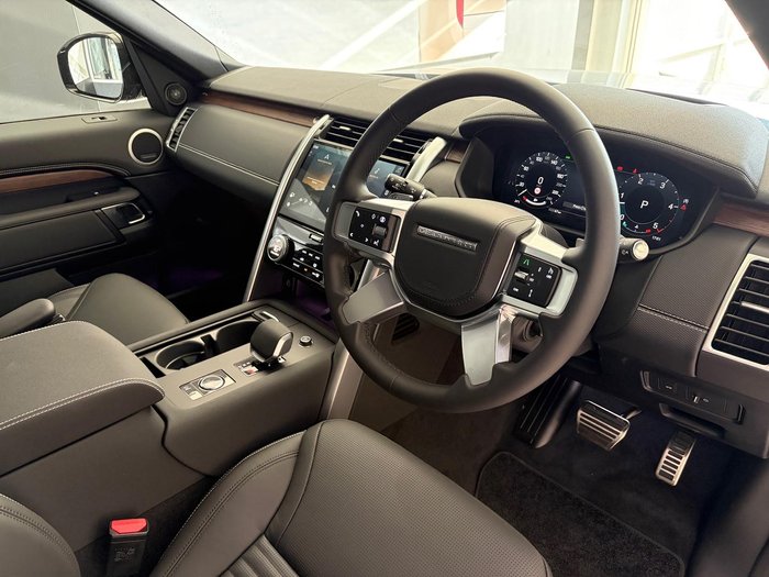 2025 Land Rover Discovery D350 Dynamic HSE