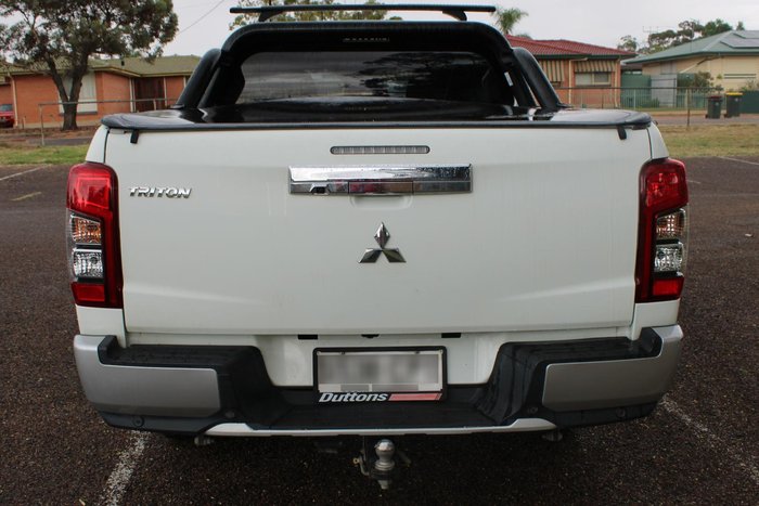 2022 Mitsubishi Triton GLS