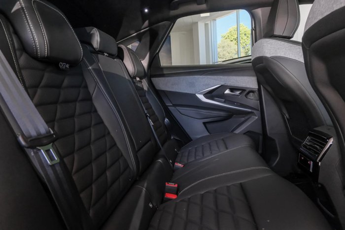 2024 Peugeot 3008 GT Hybrid