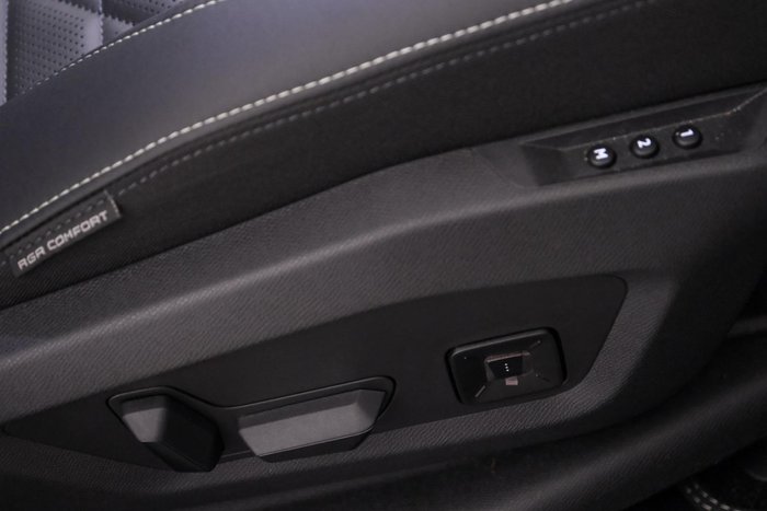 2024 Peugeot 3008 GT Premium Hybrid