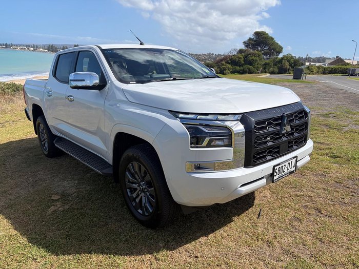 2025 Mitsubishi Triton GLS