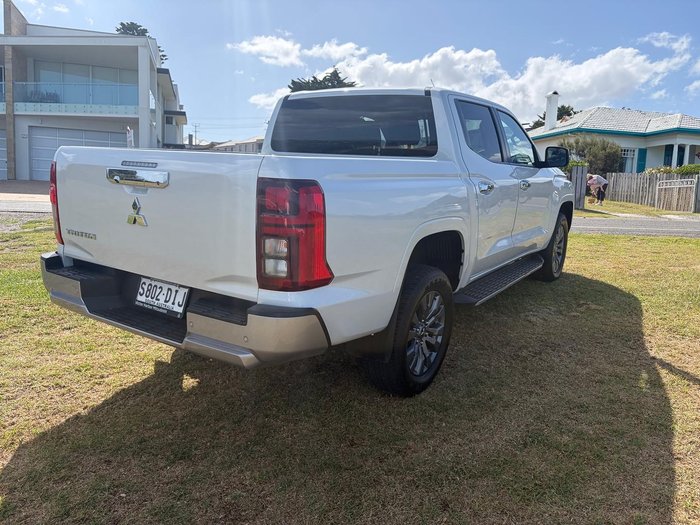 2025 Mitsubishi Triton GLS