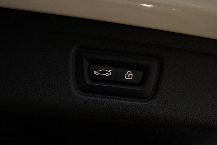 2022 BMW 3 Series 330i M Sport