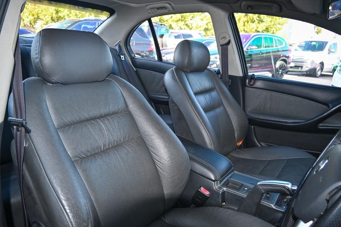 2002 Holden Calais