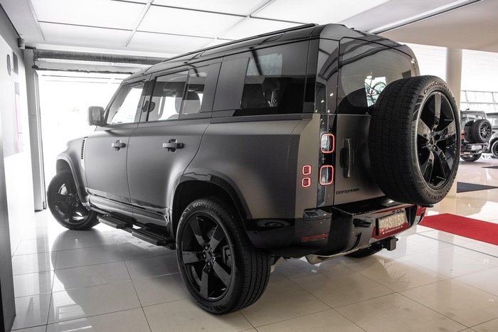 2026 Land Rover Defender 110 D350 X-Dynamic SE