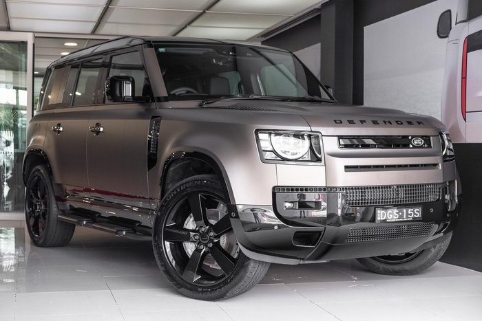 2026 Land Rover Defender 110 D350 X-Dynamic SE