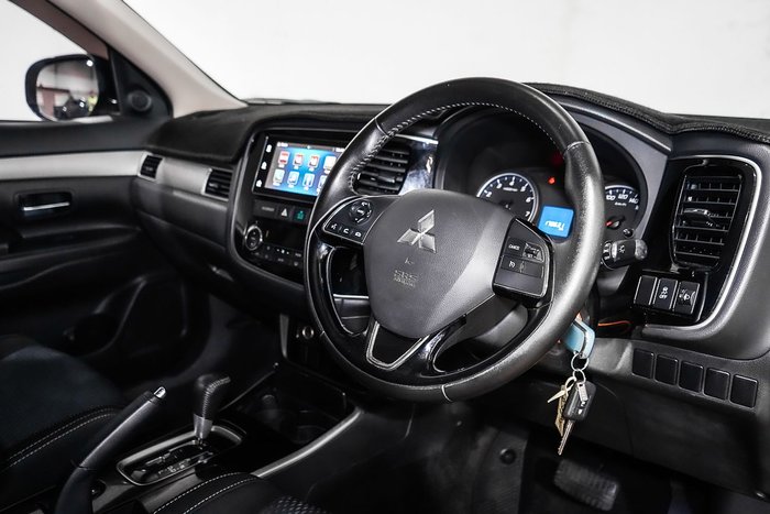 2018 Mitsubishi Outlander ES