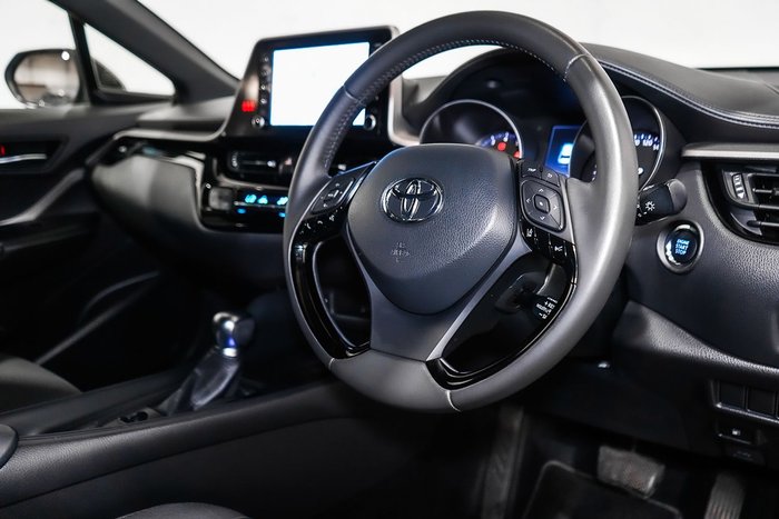 2022 Toyota C-HR GXL