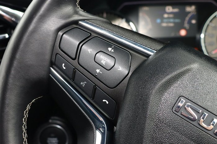 2024 Isuzu MU-X LS-T