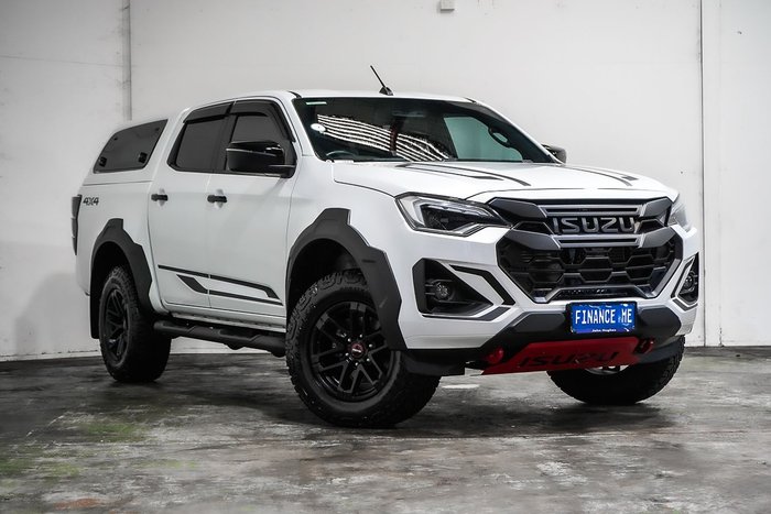 2025 Isuzu D-MAX BLADE