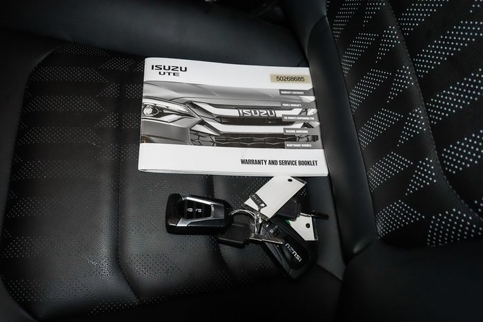 2025 Isuzu D-MAX BLADE