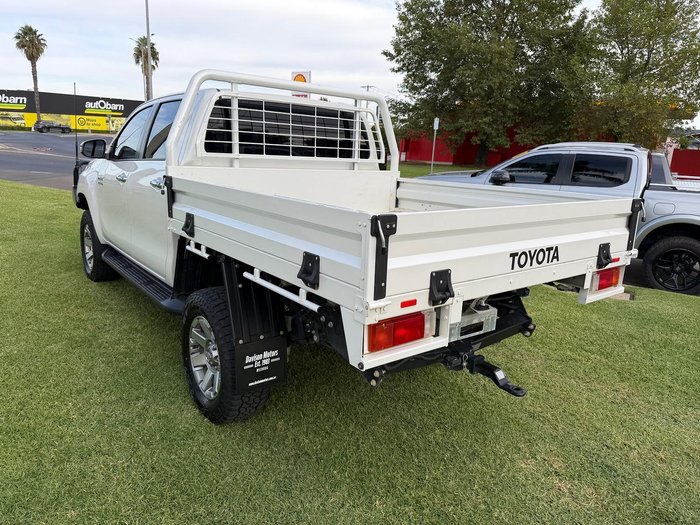 2021 Toyota Hilux SR5