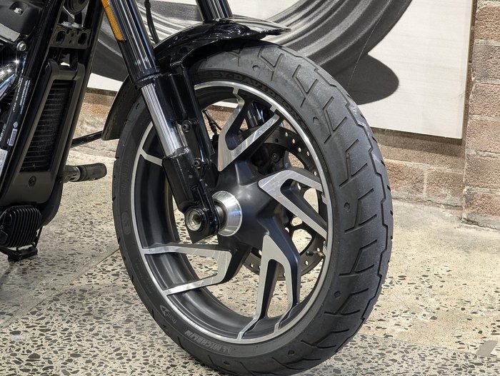 2020 Harley-Davidson Sport Glide 107 (FLSB) Softail Black