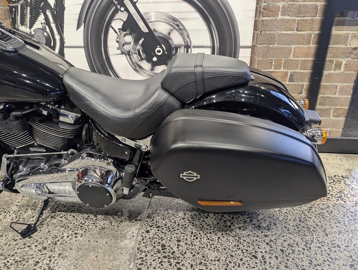 2020 Harley-Davidson Sport Glide 107 (FLSB) Softail Black