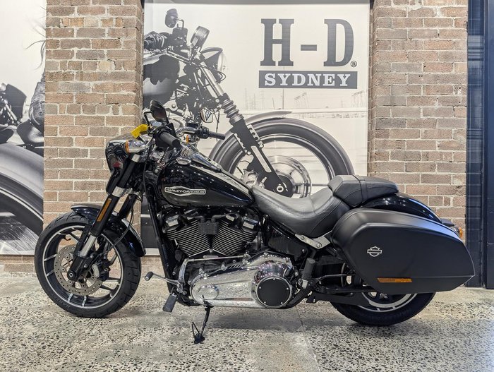 2020 Harley-Davidson Sport Glide 107 (FLSB) Softail Black