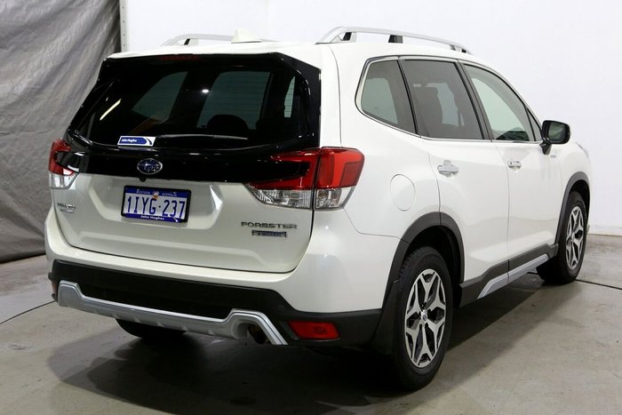 2023 Subaru Forester Hybrid L