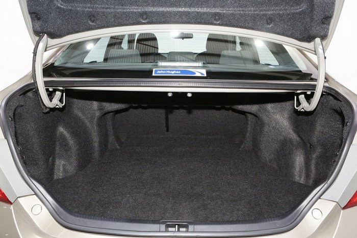 2015 Toyota Camry Altise