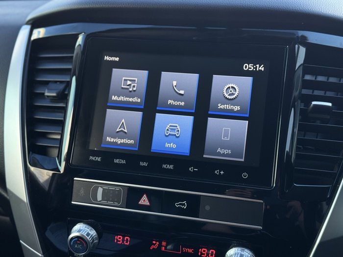 2022 Mitsubishi Pajero Sport Exceed