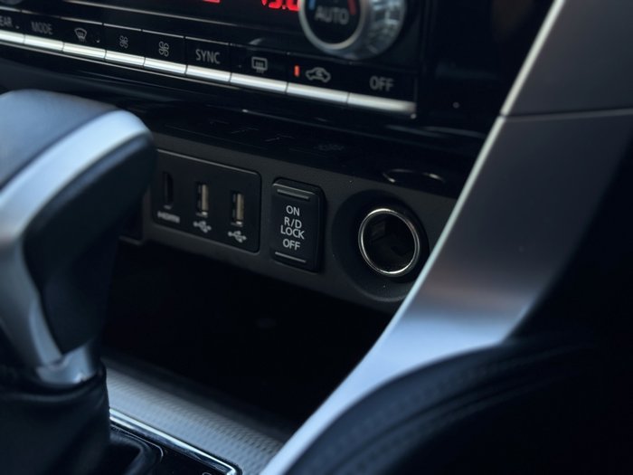 2022 Mitsubishi Pajero Sport Exceed