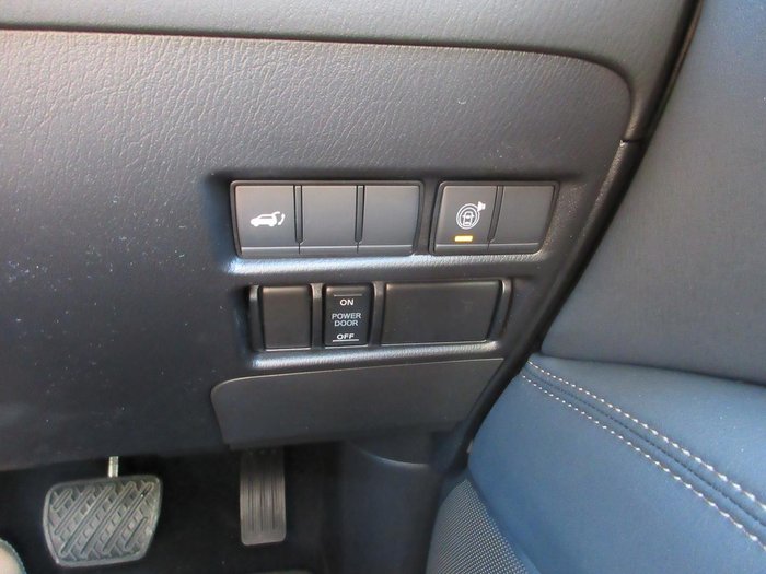 2025 Nissan Patrol Ti-L