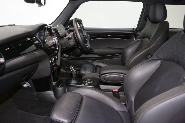 2022 MINI Hatch John Cooper Works Classic