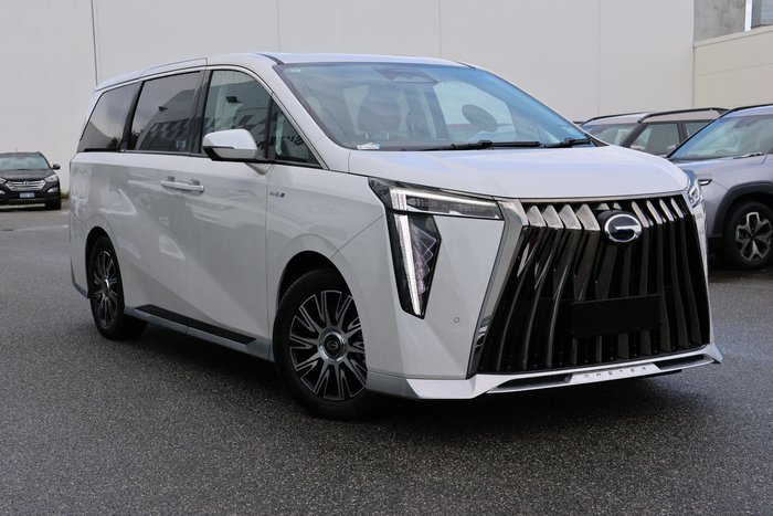 2025 GAC M8
