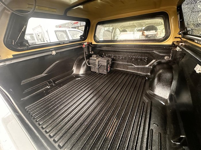 2016 Mitsubishi Triton GLX+