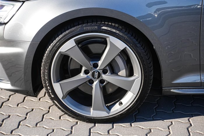 2019 Audi A4 45 TFSI S line