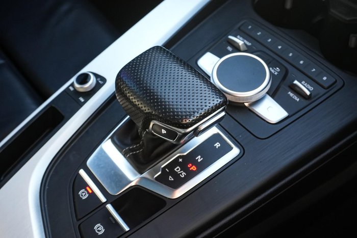 2019 Audi A4 45 TFSI S line