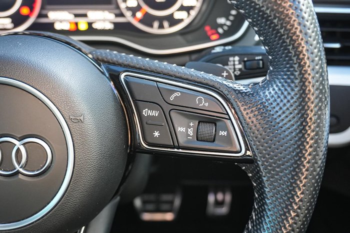 2019 Audi A4 45 TFSI S line