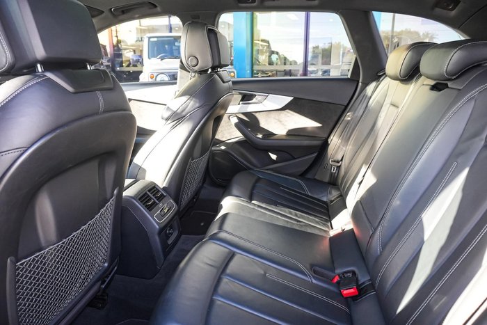2019 Audi A4 45 TFSI S line